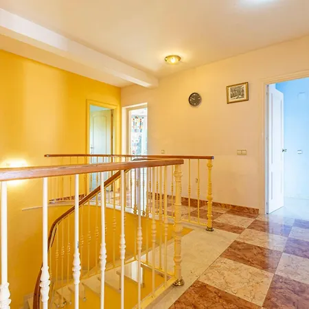 With Garden And Private Swimming Pool - Pass The Keys Holiday home Marbella