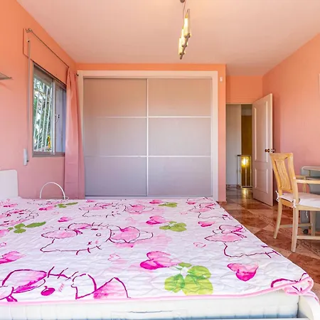 Holiday home With Garden And Private Swimming Pool - Pass The Keys *