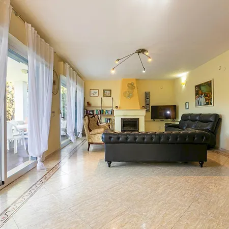 With Garden And Private Swimming Pool - Pass The Keys Holiday home Marbella